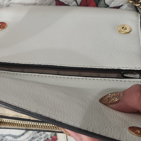 White mk bag w gold studs - Picture 3 of 5